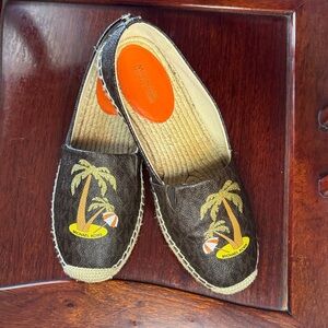 NWOT Michael Kors Brown Monogram Espadrilles with Adorable Palm tree Decoration
